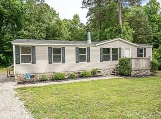 5128 Green Leaf Ct, Mount Holly, NC