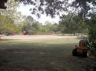 110 Rodeo Dr E, Fort Gibson, OK 74434