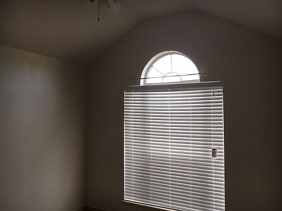 4th image of 3865 Purdue Ln