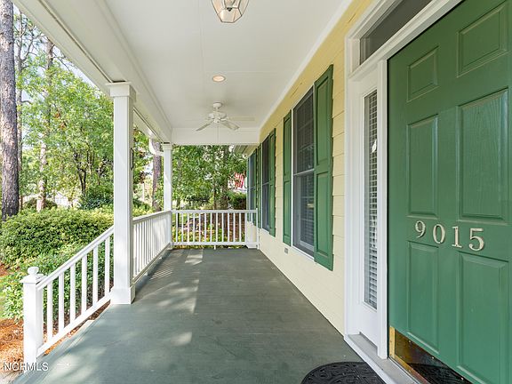 3rd image of 9015 Sedgley Drive