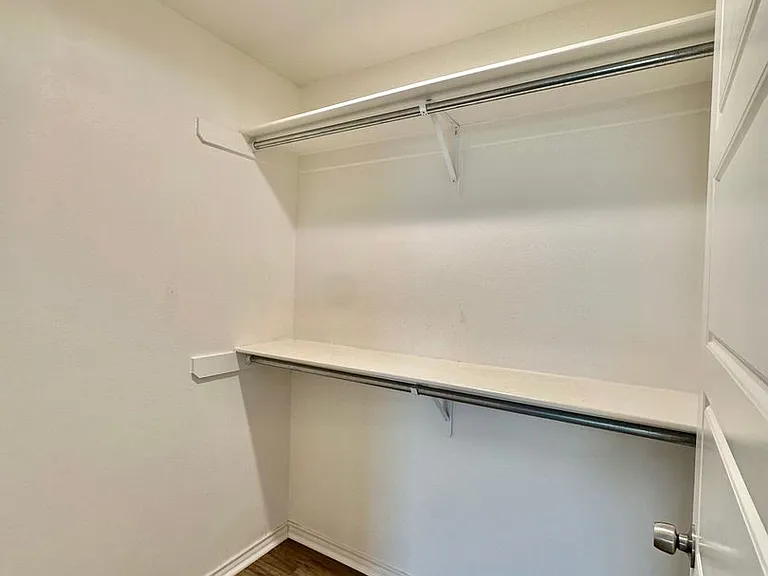 1640D Beacon St — Photo 14