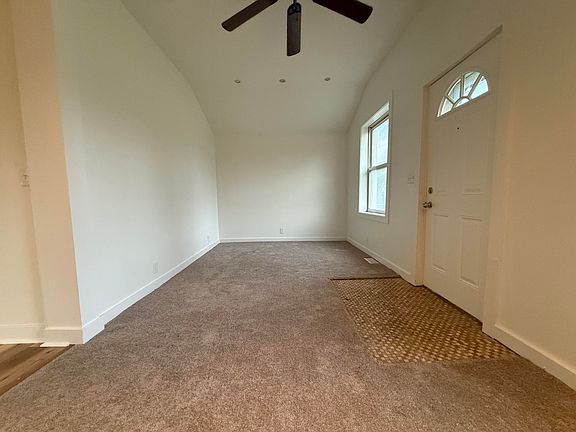 5th image of 3967 Berrien St