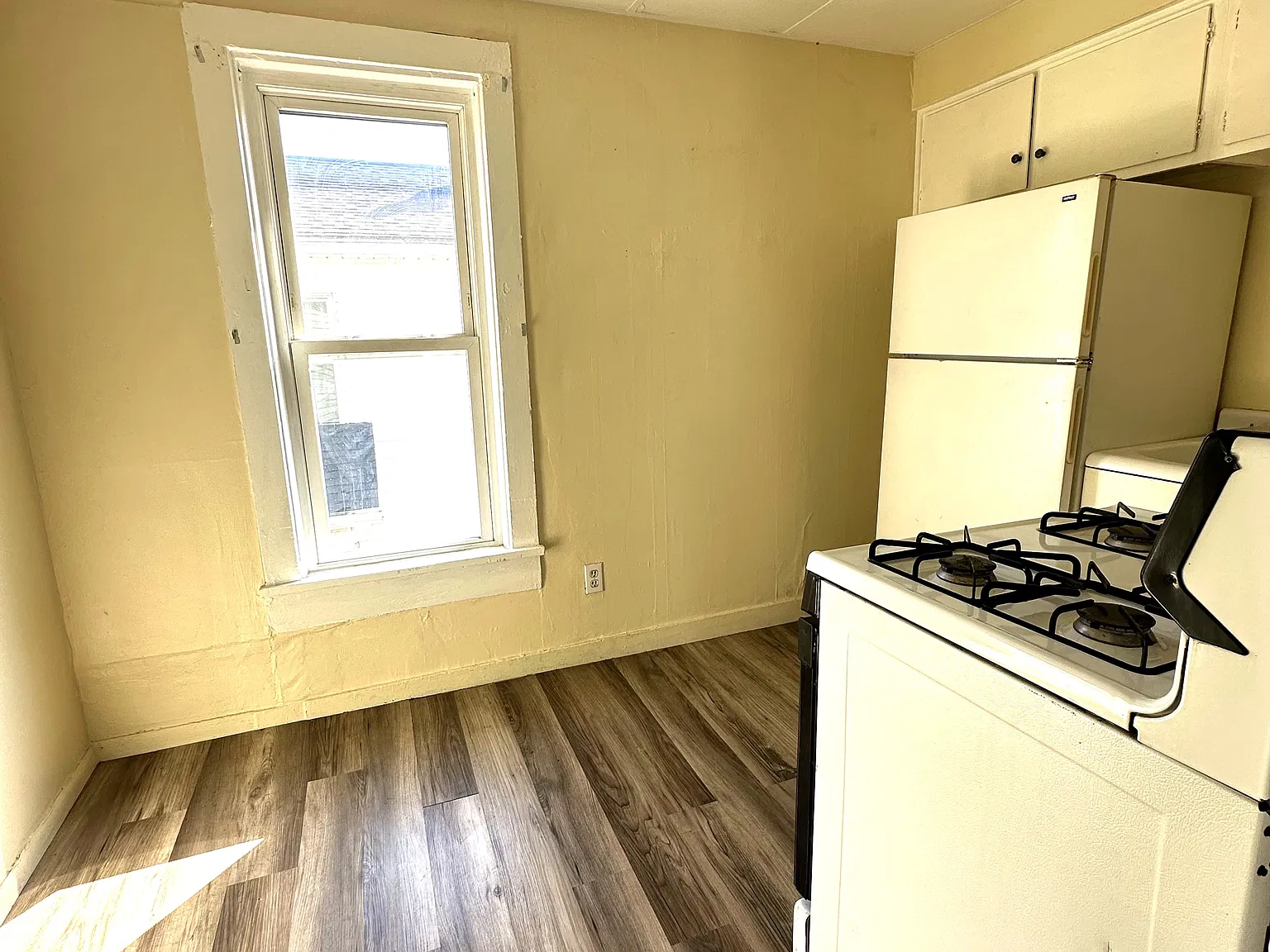 1 bed, 500 sqft, $650 — Photo 1