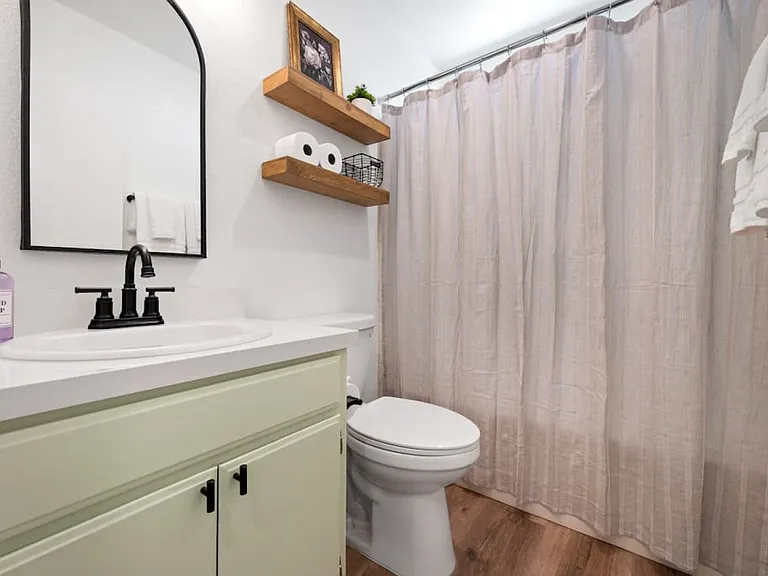 Crocus Pl — Photo 30