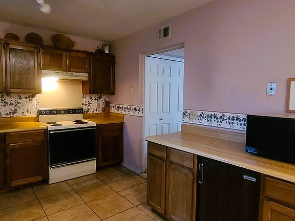5th image of 1294 Massman Dr