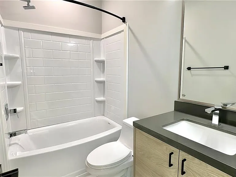 5605 Northwestern Ave #4 — Photo 5