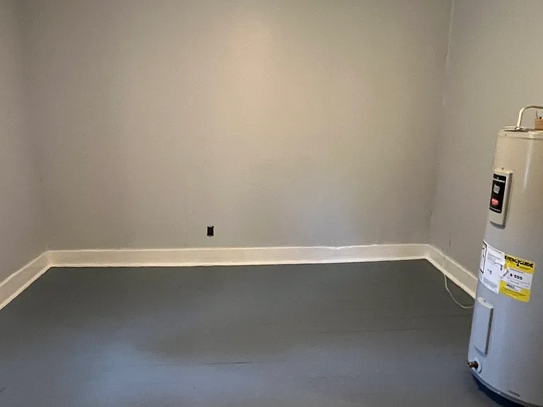 162 Thurman St — Photo 2