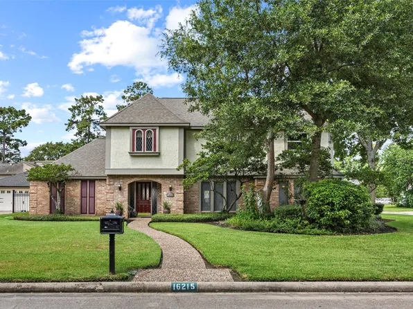 16215 N Greenfield Dr, Spring, TX 77379
