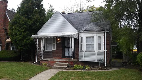 16887 Rutherford St Photo 1