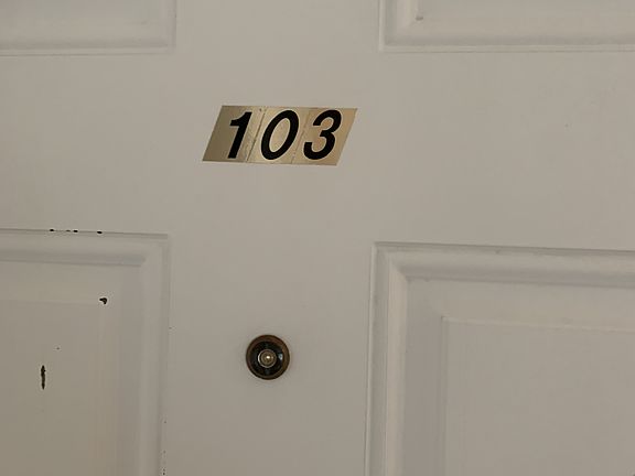 3rd image of 1106 Cornell St S #103