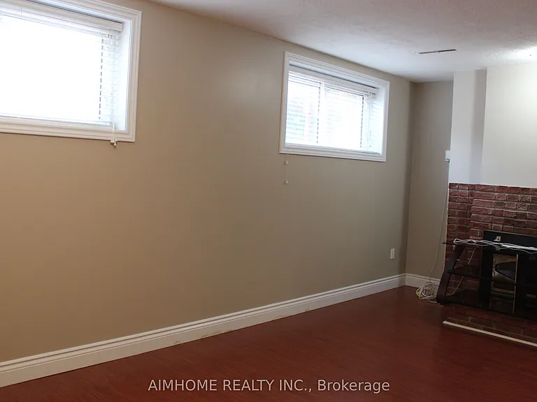 100 Fenelon Dr #LOWER — Photo 8