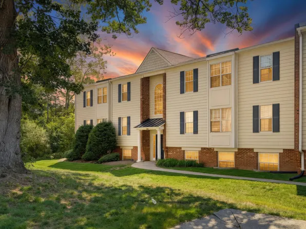 1217 Villa Ln Unit B, Charlottesville, VA 22903