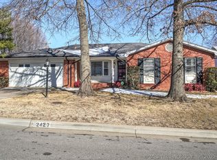 2427 W 45th Ct S, Tulsa, OK 74107