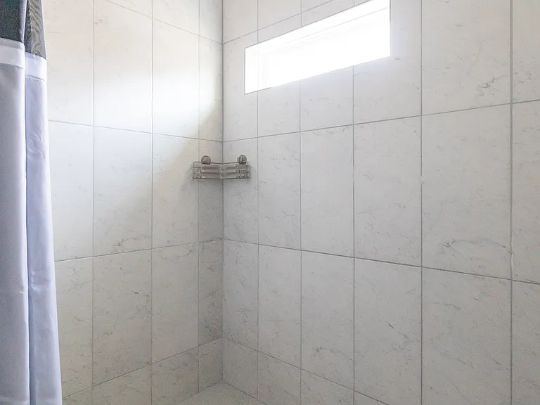 3126 Oakley St — Photo 18