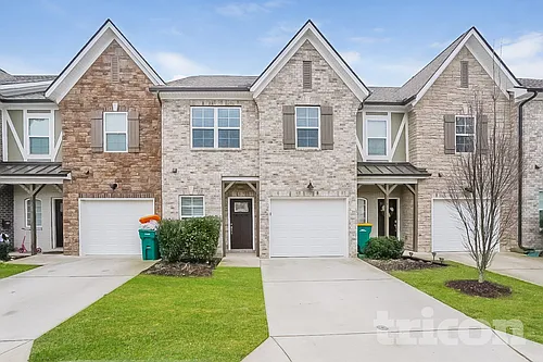 405 Riverwood Ct Photo 1