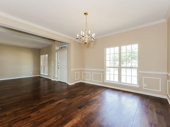 5th image of 2217 White Rock Ln
