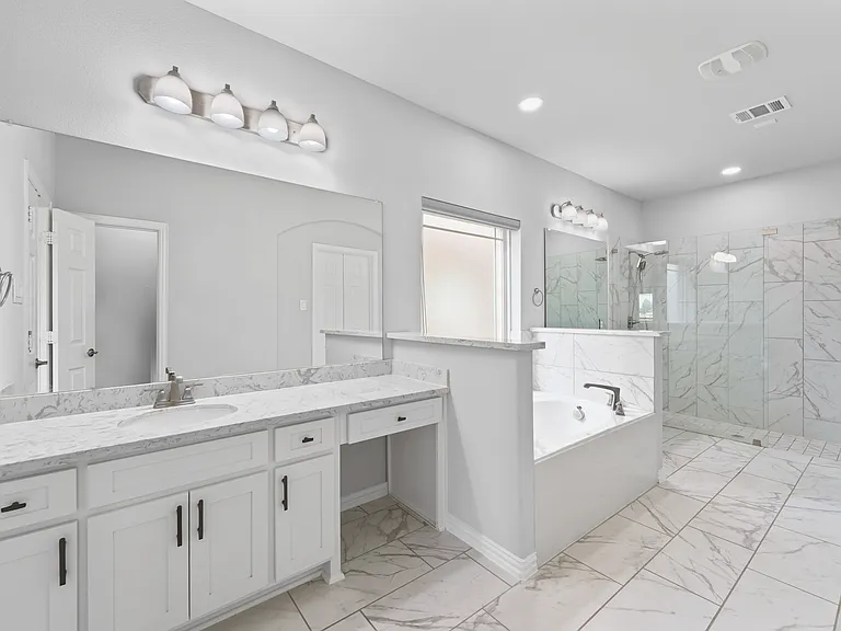3217 Austin Bayou Trl — Photo 25