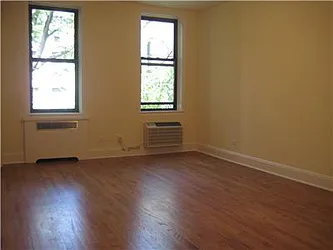 Rented by Metropolis Real Estate of Manhattan