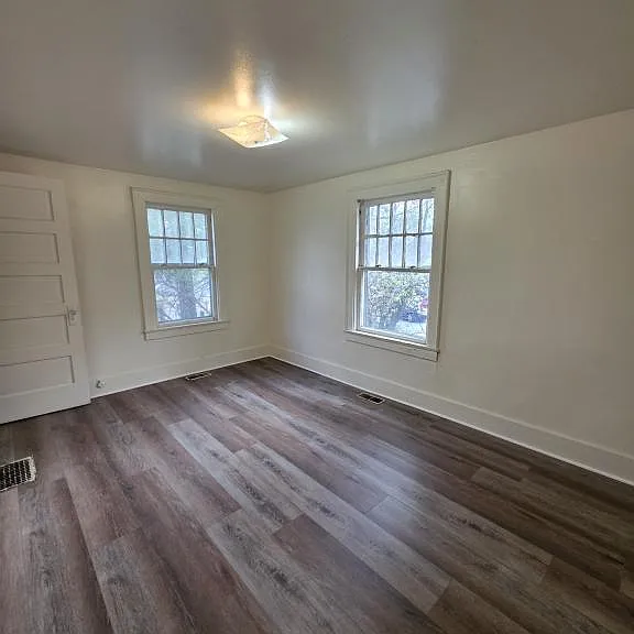 621 1/2 S Main St — Photo 2
