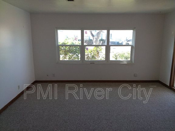 2nd image of 7473 Greenway Dr