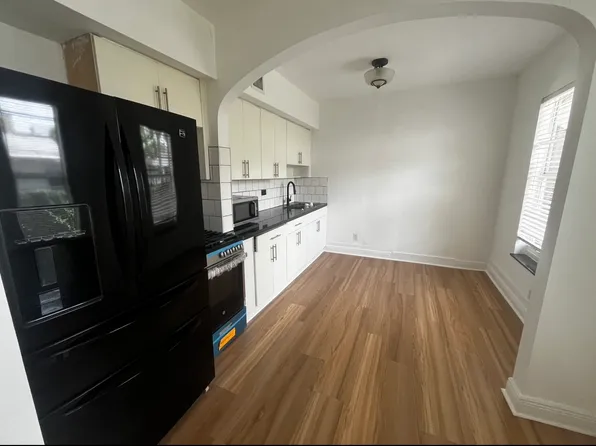 215 SW 8th Ave #1, Miami, FL 33130