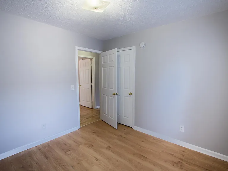 4054 Margo Cir — Photo 12