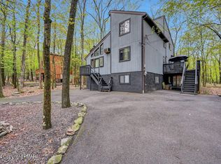 2306 Burntwood Dr, East Stroudsburg, PA