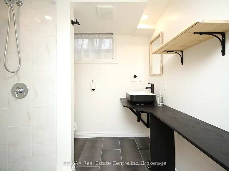 46 Talbot St #BASEMENT — Photo 21