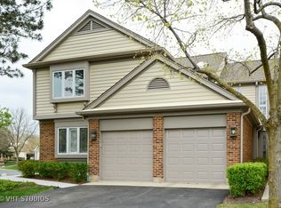 130 Warkworth Ln #83, Inverness, IL 60067