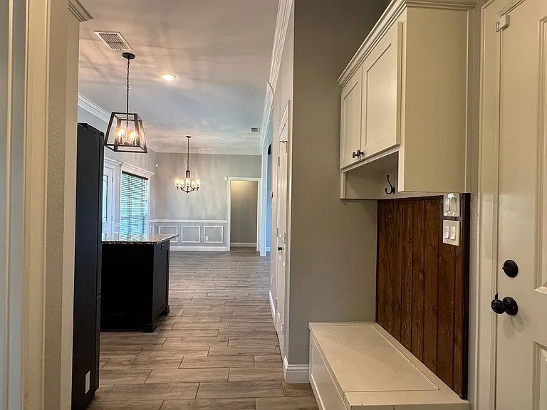 205 Meadow Ln — Photo 15