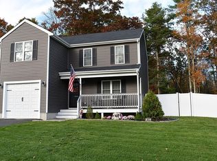 965 Dighton Woods Cir, Dighton, MA 02715