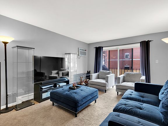 4th image of 6447 S Narragansett Ave APT 2A