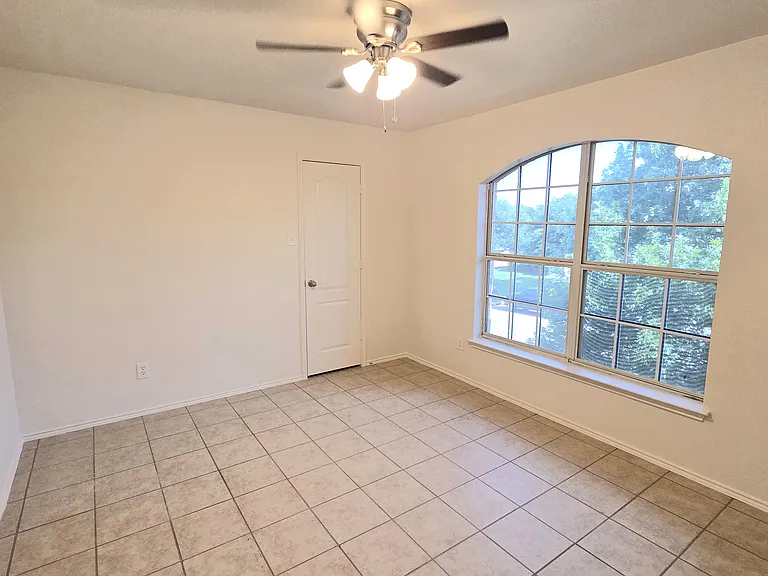 1846 Reynolds St — Photo 13