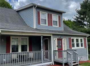 59 McKenzie Ave, Meriden, CT 06451