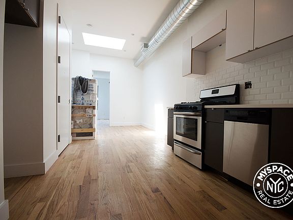 3rd image of 379 Menahan St #3L