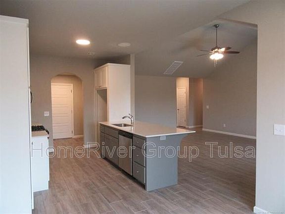 5th image of 3603 E Cherry Hill Ct