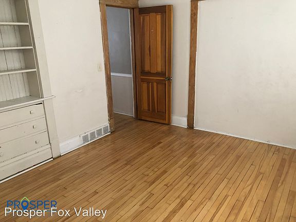 3rd image of 857 Wisconsin St #857