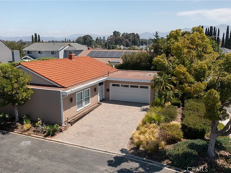 23291 Downland Rd — Photo 35