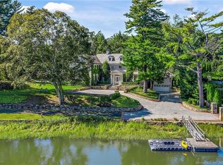 16 Chimney Corner Ln, Greenwich, CT 06830