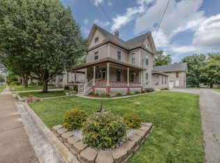 1017 E Pacific St, Springfield, MO 65803