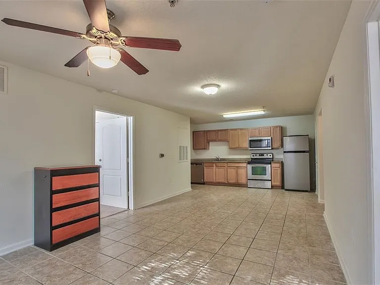 3000 S Adams St #412 — Photo 5