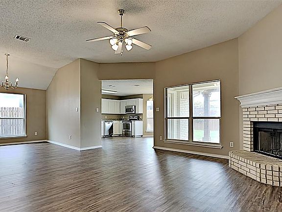 4th image of 1725 Hope Town Dr