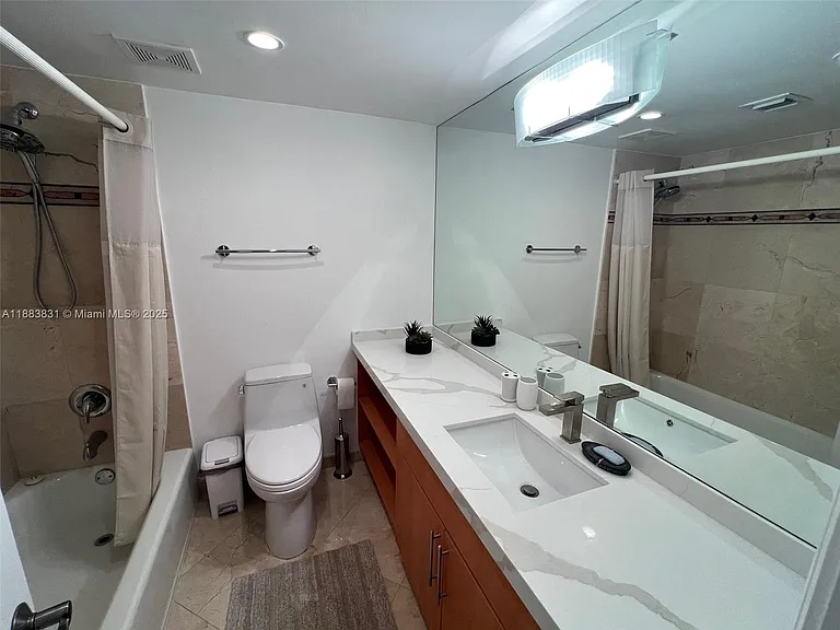 100 Lincoln Rd #848 — Photo 30