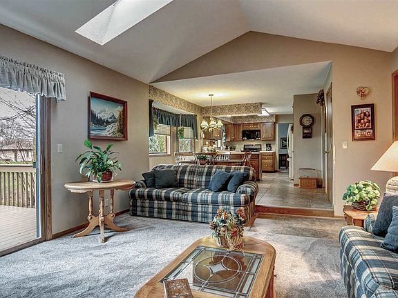 5th image of 7324 Bermuda Dr