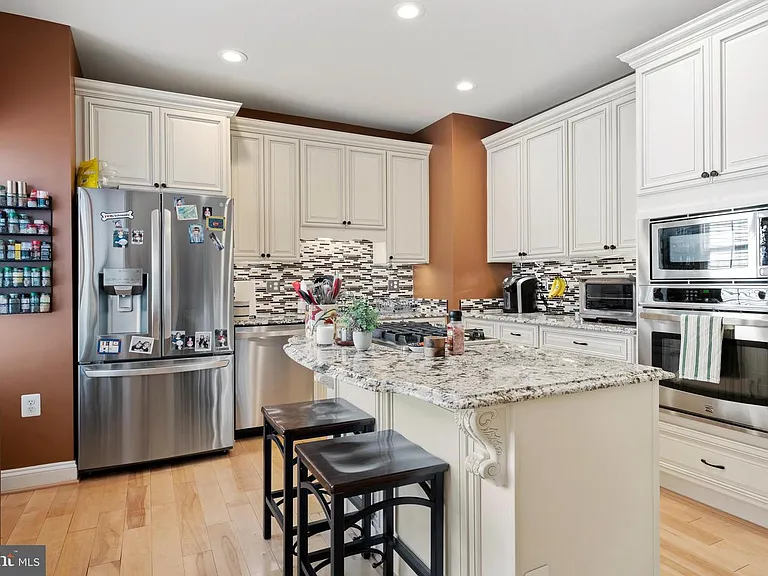 670 McLeary Sq SE — Photo 13