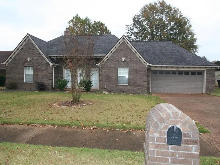 1488 Wolf Hunt Dr — Photo 1