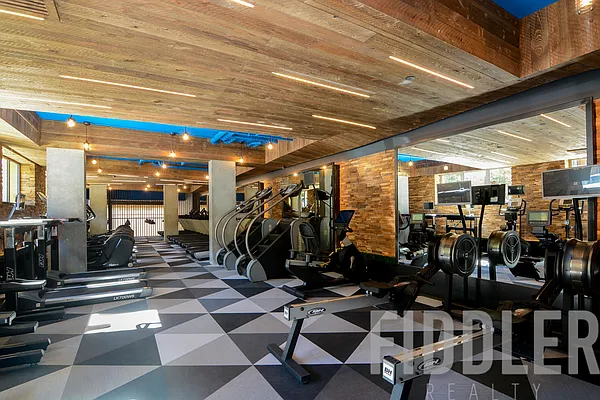 Rented by The KCI Group | media 11