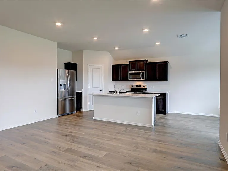 6517 Waterfall Ln — Photo 7