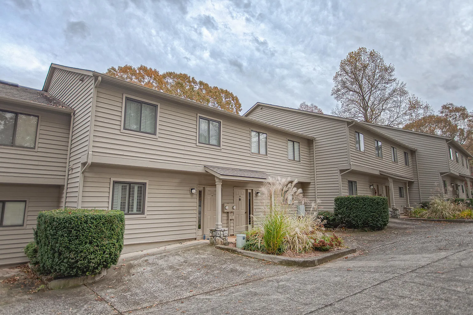 219 Shoreline Marina Cir Unit 121 photo 1