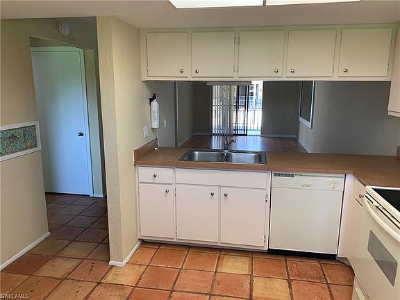 3rd image of 4516 Santa Barbara Blvd APT 1